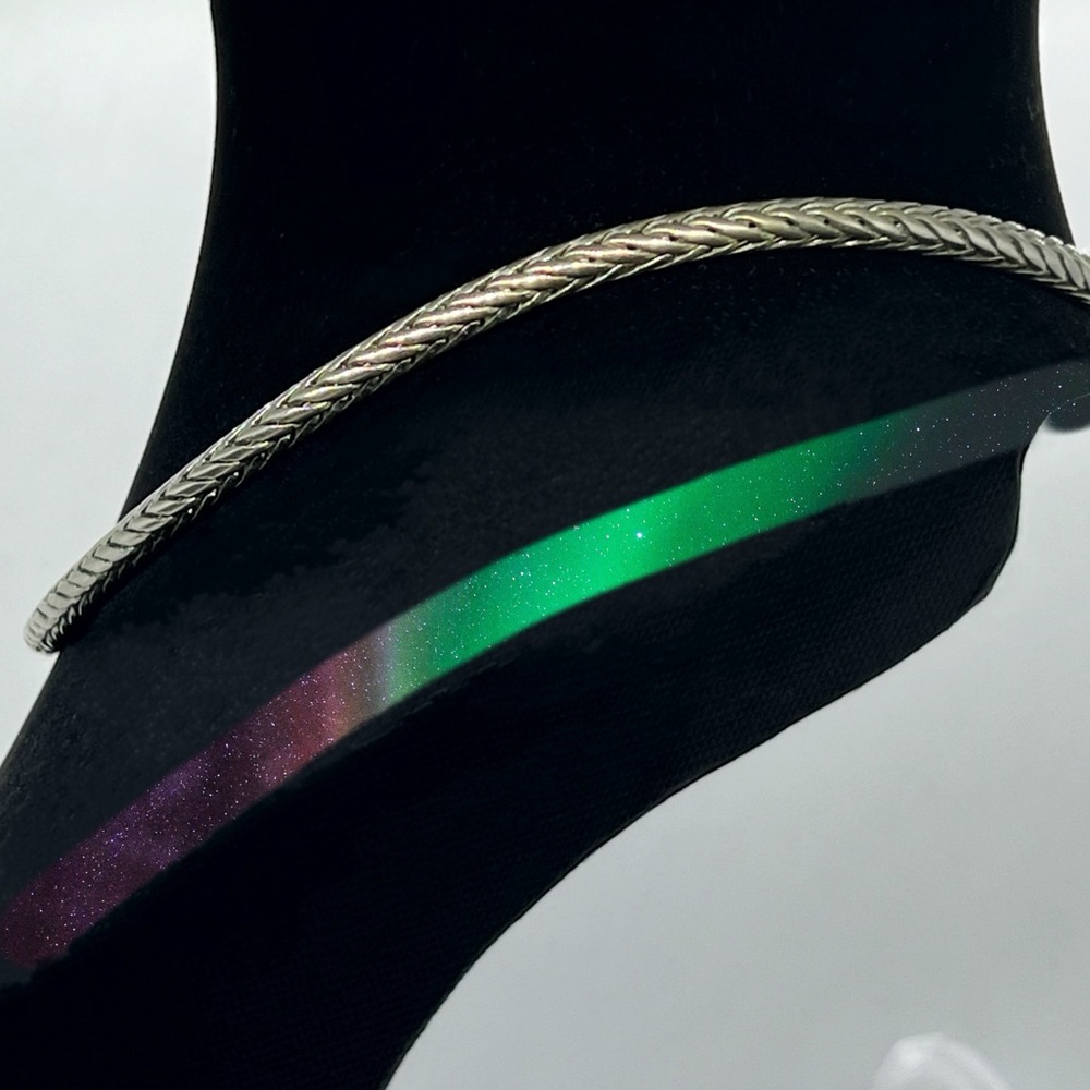 Premier Designs Criss Cross Chain w/a Tourmalinated Quartz Pendant - Picture 4 of 9
